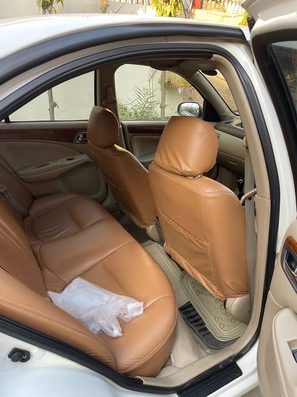 Nissan Sunny 2010 9