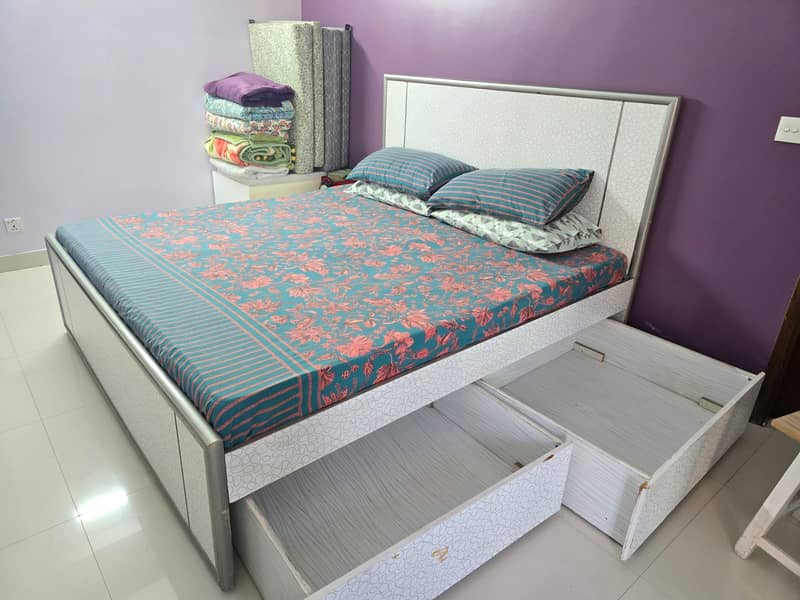 King Size Bed (6 x 6.5) With Mattress & Side Table - White Color 1