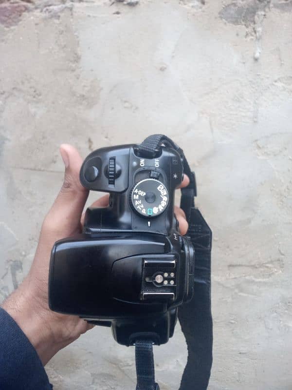 canon camera 400D 2