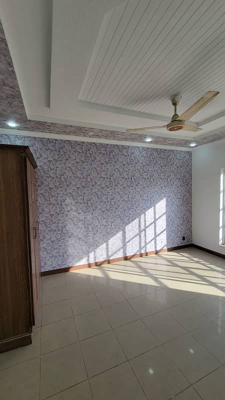 10 Marla basement house 5 bedroom phase 4 bahria town Rawalpindi 9