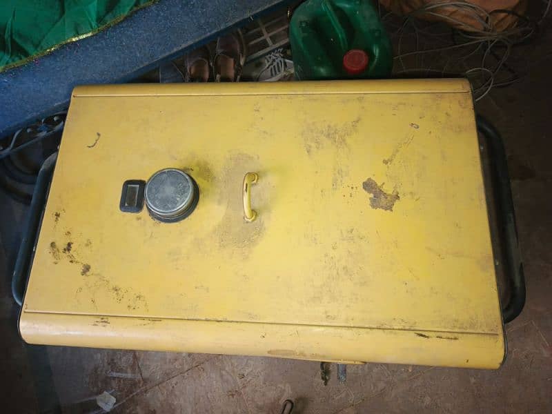 Generator for sale Gor Commercials Use 2