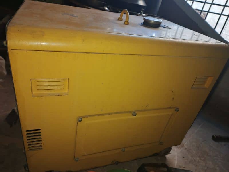 Generator for sale Gor Commercials Use 5