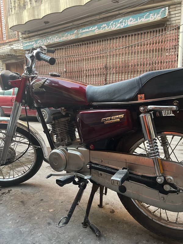 Honda 125 2000 down model for sale in good condition 3