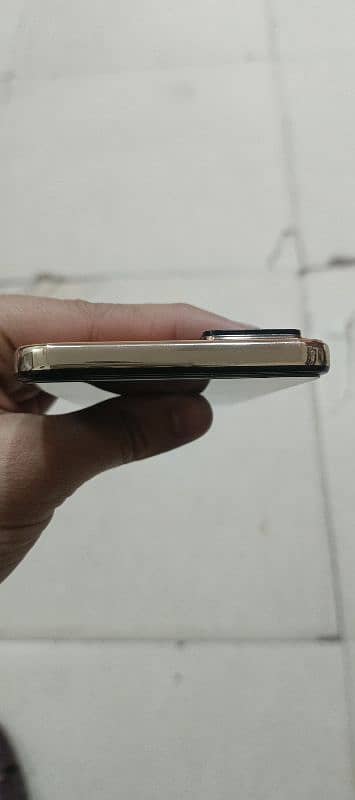 urgent sale Infinix zero x pro 2