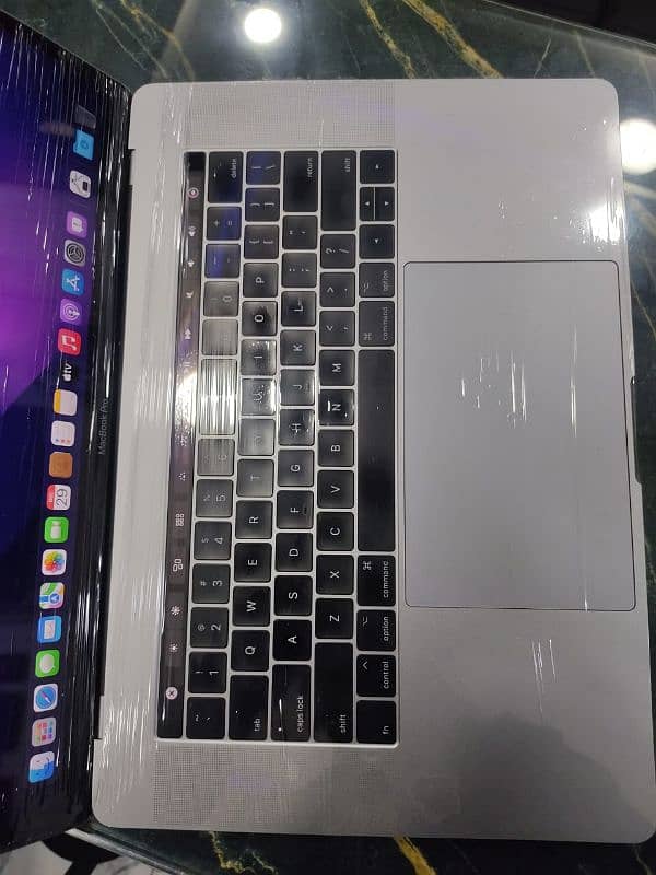 Mac book pro 2019 4