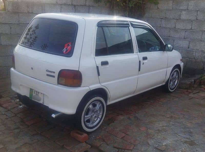 Daihatsu Cuore 2002 2