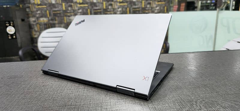 Lenovo yoga X1 Core i7 8th Generation Touch x360 0