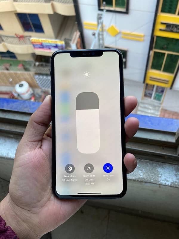 iPhone 11 Pro Max 64gb 5