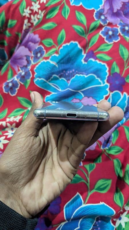 Sony Xperia 5 mark 2 Pink line on screen and back brake 1