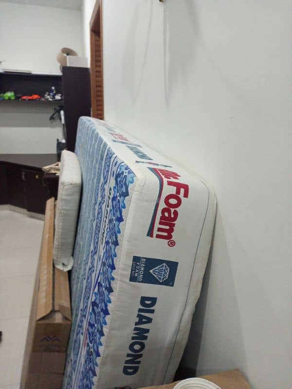 8 inch Diamond Mattress for sale 0