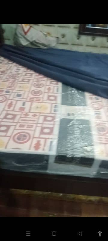 I m selling my king bed hard metrss 5