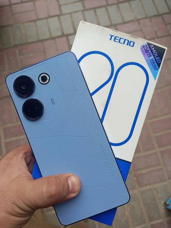 Techno Camon20 set or box ha charger nhi ha 0