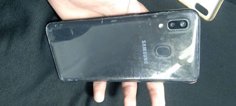 Samsung Galaxy a20 6