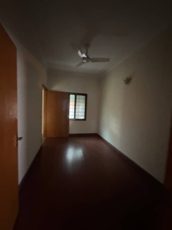 1.5 Kanal Double Story House With Basement Vvip Location For Sale 3