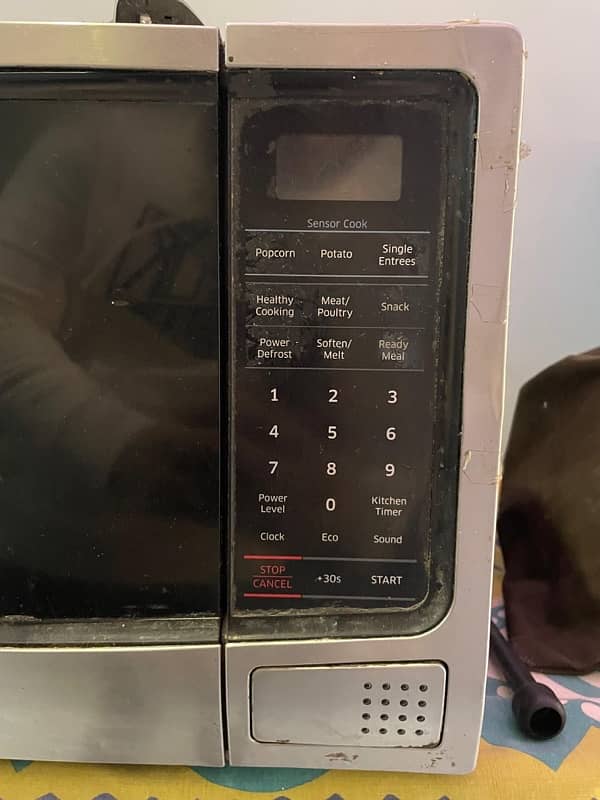 Microwave - 32 Litre (Used) 4