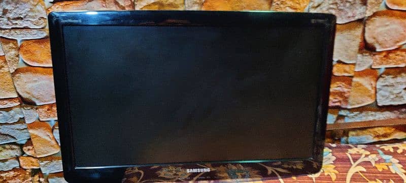 Samsung 24inch LCD Original 1