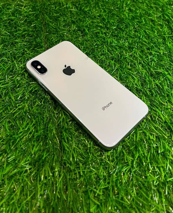 iPhone XS 64GB 0