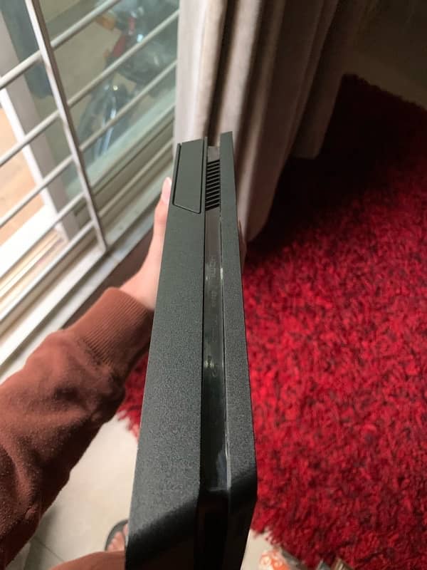 PlayStation 4 Slim 500 GB 9