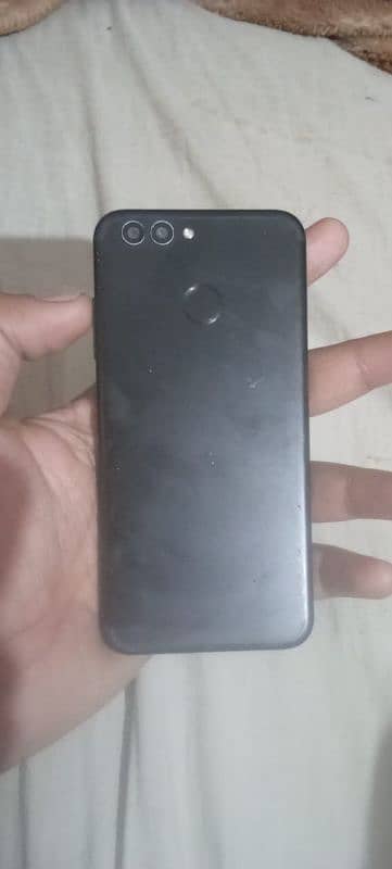 Exchange wale ajao Huawei nova 2  4gb 64gb Official approved 1