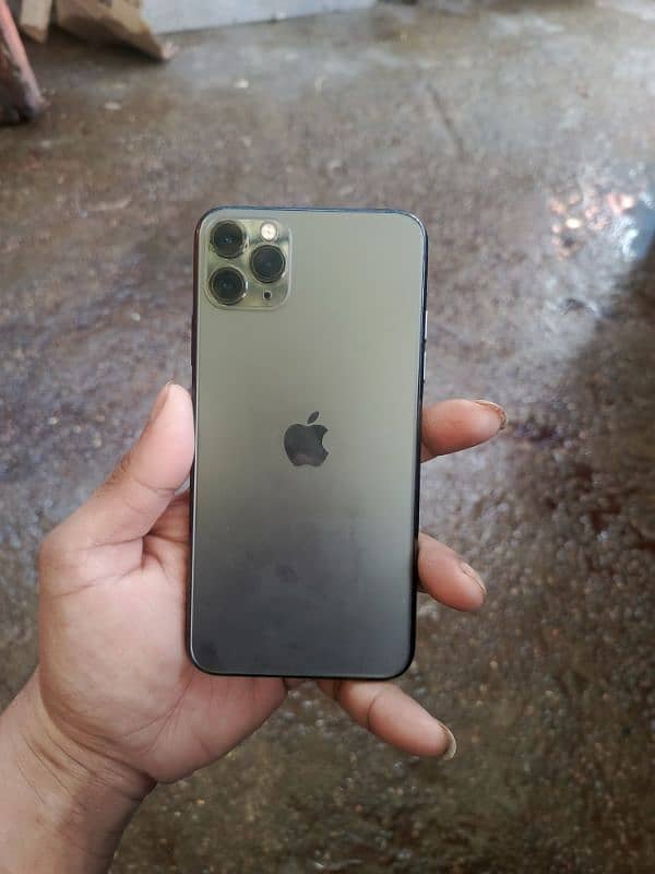 i phone 11 pro max PTA 3