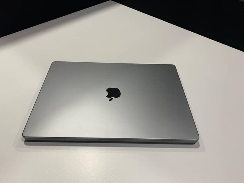 Apple MacBook Pro M1 0