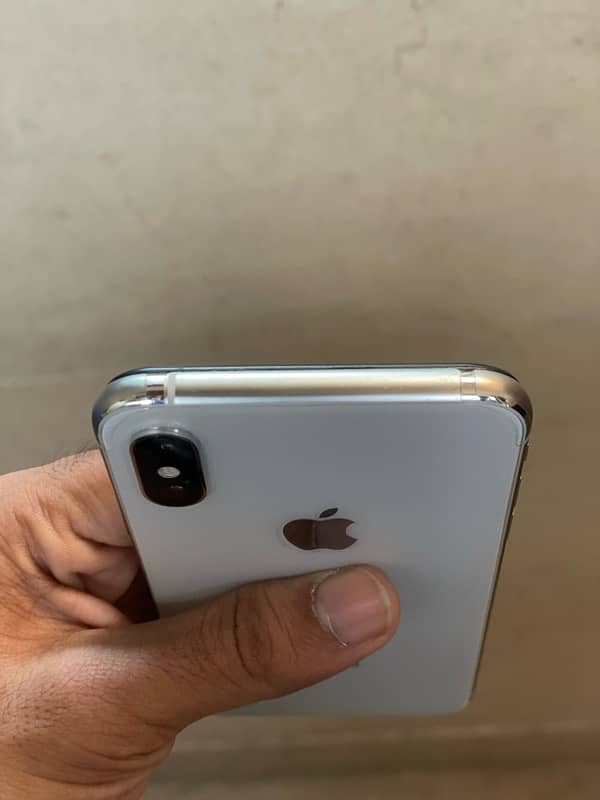 iPhone XS White Pristine Condition 5