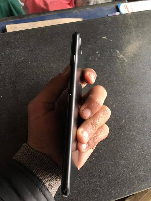 iphone 7plus non pta for sale in lahore 3