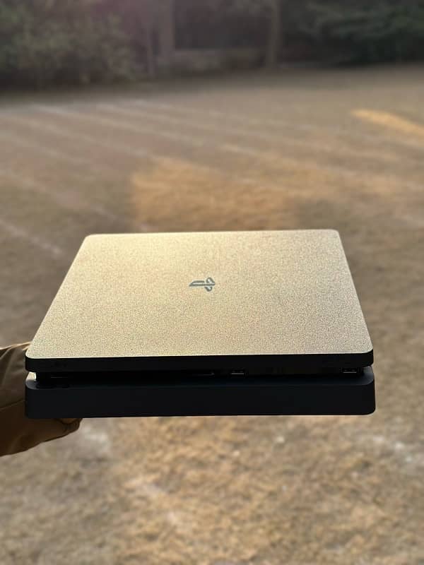 ps4 slim 1