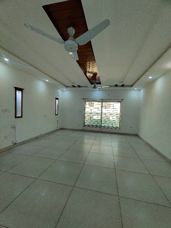 12 Marla Upper Portion House Available. For Rent in G-15 Islamabad. 6