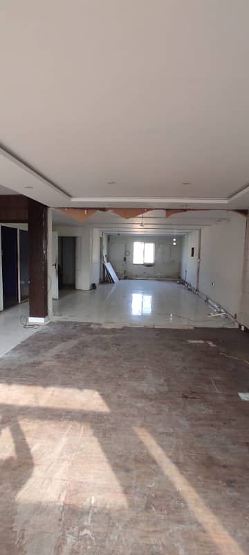 2nd floor 1350sft hall for rent in cavalry ground 0