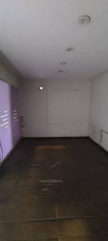 2nd floor 1350sft hall for rent in cavalry ground 4