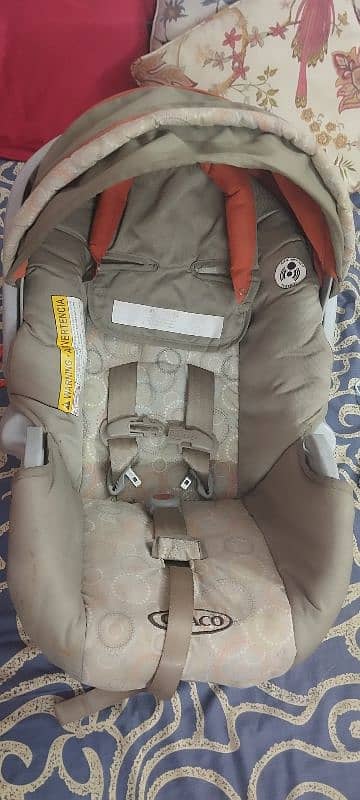 carrycot +carseat 5