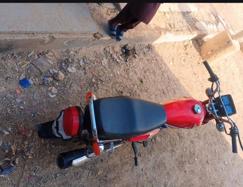 Honda cg 125 2020 model 21 rigester Karachi nomber call no 03476227019 1