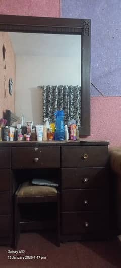 Dressing table