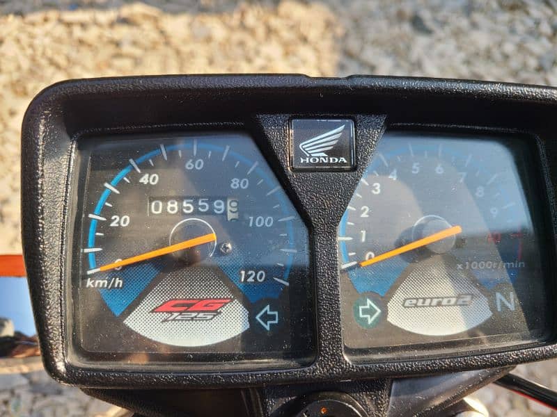 Honda 125 very good condition 6