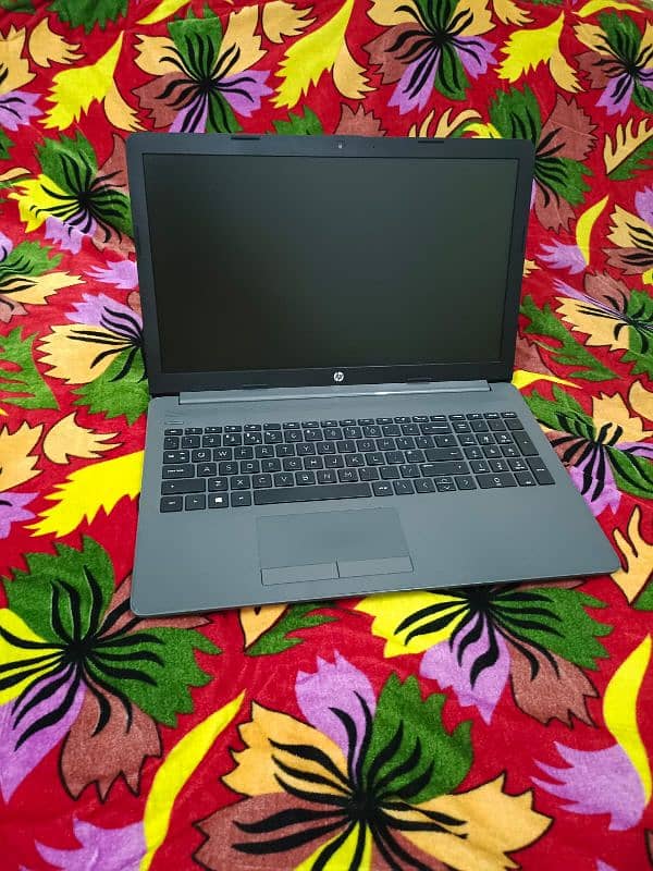 Hp AMD A4 9th Gen NVMe 128GB RAM 4GB DDR4 10/10 Conditions 8