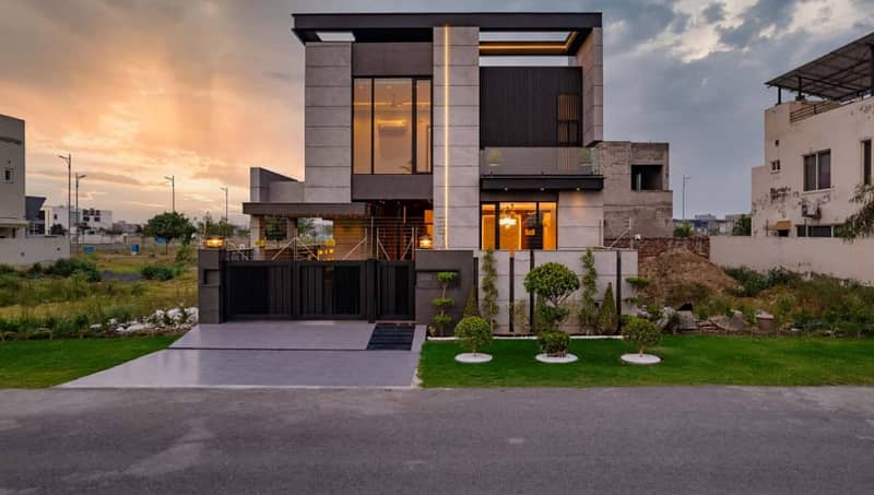 DHA PHASE 6 ULTRA MODERN HOUSE FOR SALE ON PRIME LOCATION NEAR TO ALL AMENITIES 12