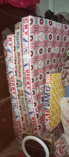 mattress \ single mattress \ king size  all size mattress available