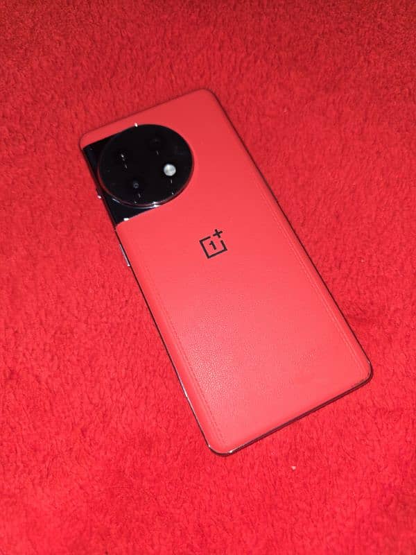 iam selling my 10/10 condition OnePlus 11R 18 gb ram 512 gb storage 0