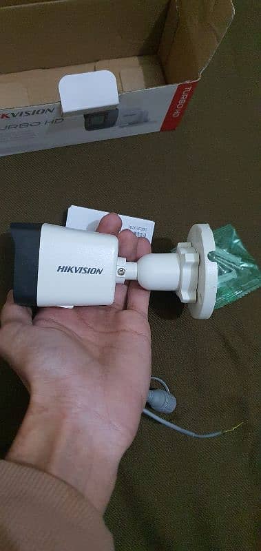 Hikvision Turbo HD Colour Camera 10