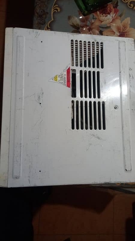 haier 1 10 volt ship ac (half ton ) 4