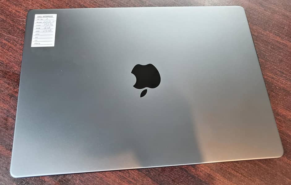 MACBOOK M3 PRO 14" 18GB RAM 512GB SSD SPACE BLACK 2