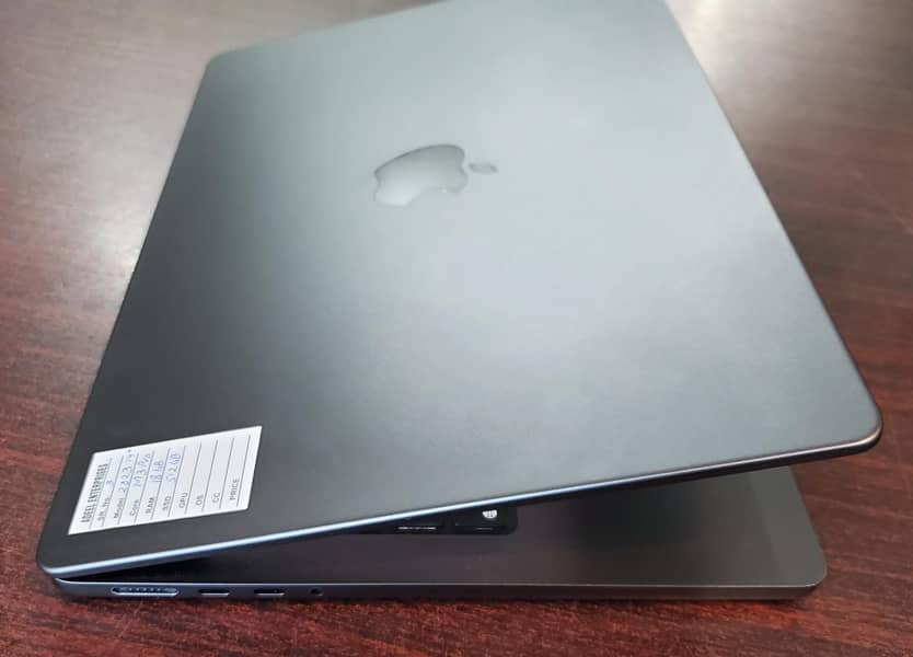 MACBOOK M3 PRO 14" 18GB RAM 512GB SSD SPACE BLACK 5