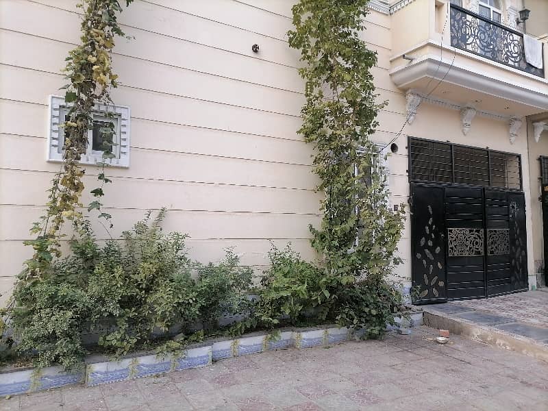 Corner 4 Marla House In Marghzar Officers Colony Is Available 5