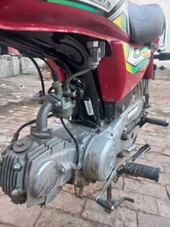 03064315703 cd70 bike 9900 km drive lush condition