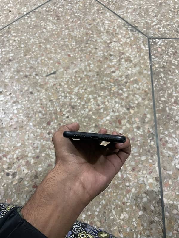 iPHONE XR (JV) 64 gb open repair warrenty 3