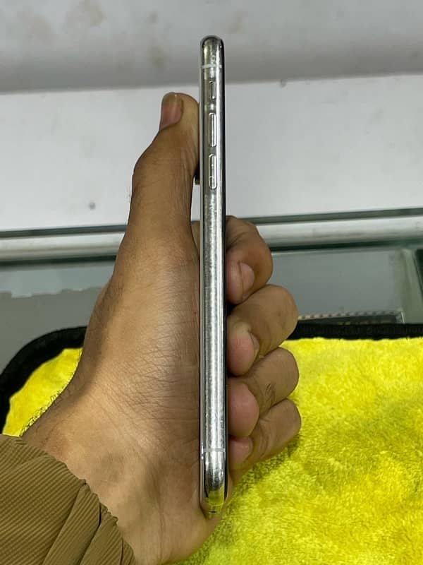 Iphone X Non PTa Factory Unlocked 3