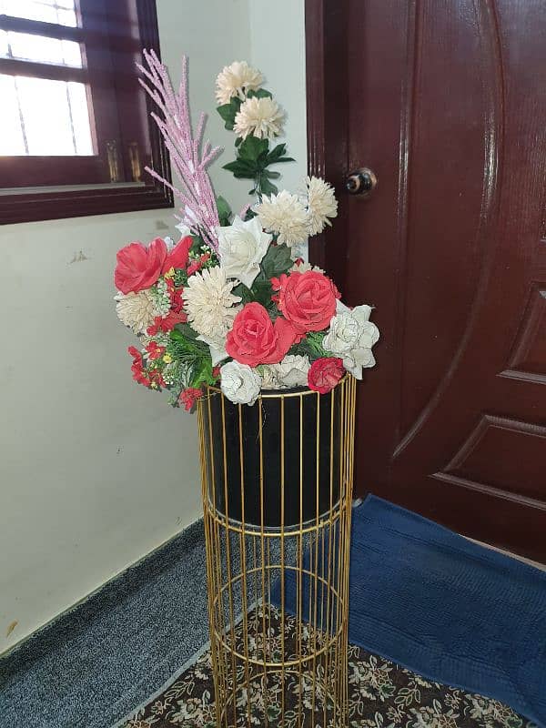 beautiful flower stand 1