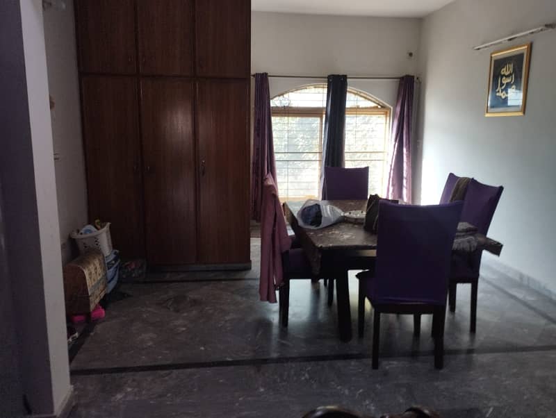 12 marla upper portion available for rent in johar town 11