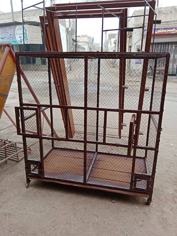 cage for parrots and peigons etc 1